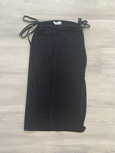 Meşhur Bershka Yırtmaçlı Midi Etek