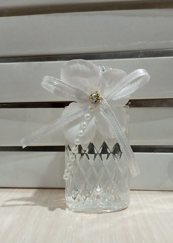 Beyaz Kurdeleli Dekoratif Hediye Kutuları - Görsel 4