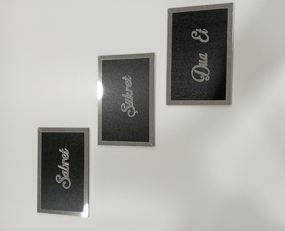 Siyah Parlak Erkek Kartlık - Minimalist Goth - Görsel 4