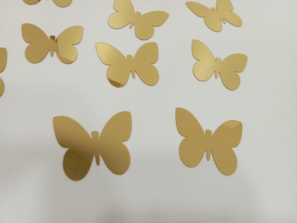 Altın Rengi Kelebek Tırnak Süsleri - Görsel 3