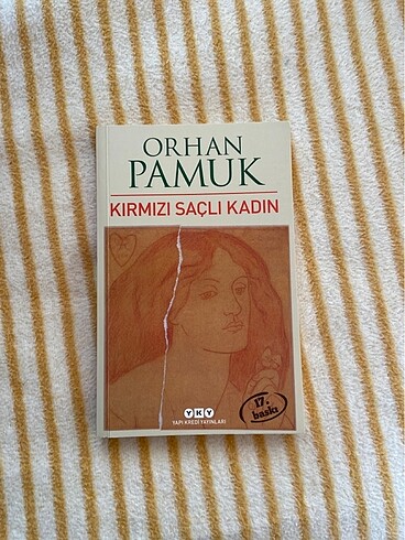 Kırmızı saçlı kadın