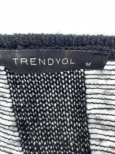 m Beden siyah Renk Trendyol & Milla Kazak / Triko %70 İndirimli.