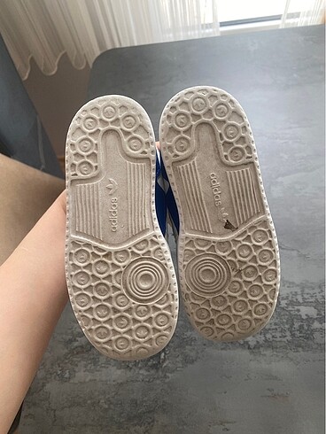 24 Beden beyaz Renk Adidas çocuk ayakkabı