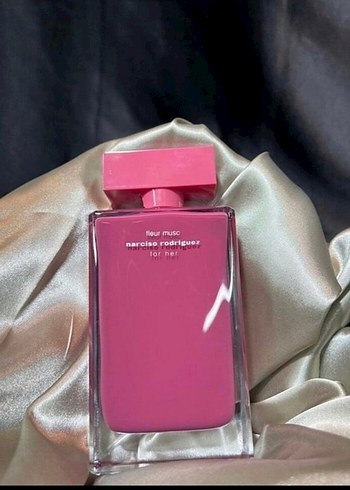 Beden Narciso Rodriguez Fleur Musc Kadın Parfümü