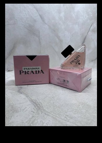 Prada Paradoxe kadın Parfüm