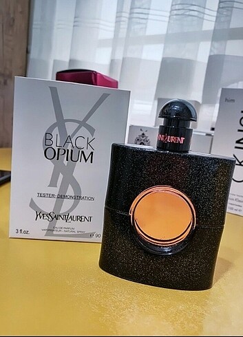 Yves Saint Laurent Parfüm 