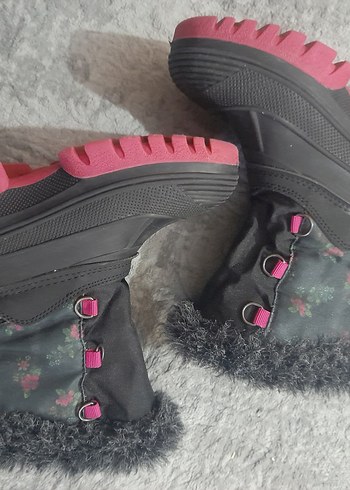 32 Beden KIZ COCUK CIZMESI