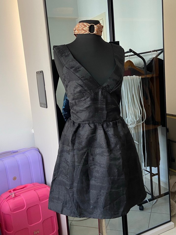 Siyah mini elbise - Görsel 2