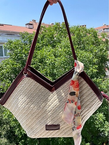 Fularlı Hasır Kol Çantası