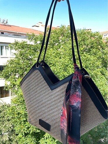  Beden Hasır Model Fularlı Kol Çantası