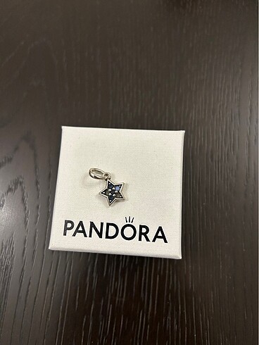 Pandora Pandora yıldız charm