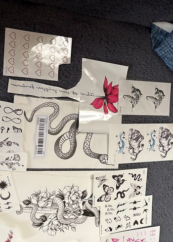 Çeşitli vücut ve parmak dövmeleri - Görsel 2