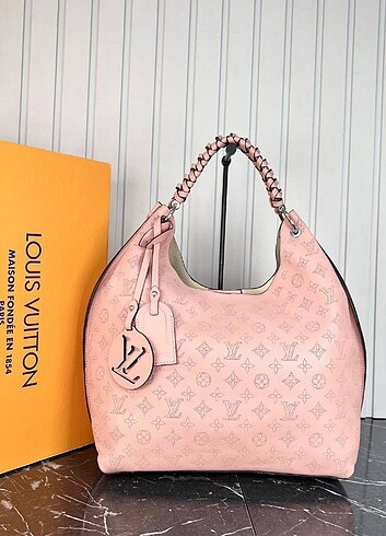 Louis Vuitton Louis Vuitton Carmel Bag 