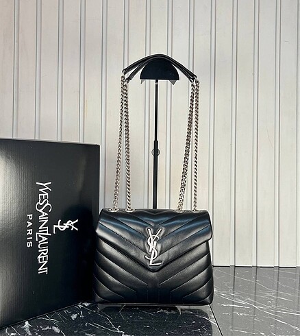 Yves Saint Laurent Saint Laurent Loulou Bag Medium