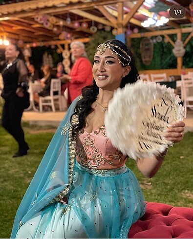 Hint kına kıyafeti