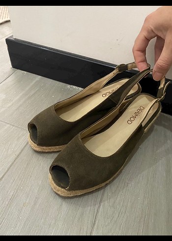 38 Beden Süet Dolgu Topuklı
