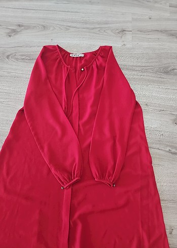Kırmızı V Yaka Düğmeli Uzun Tunik
