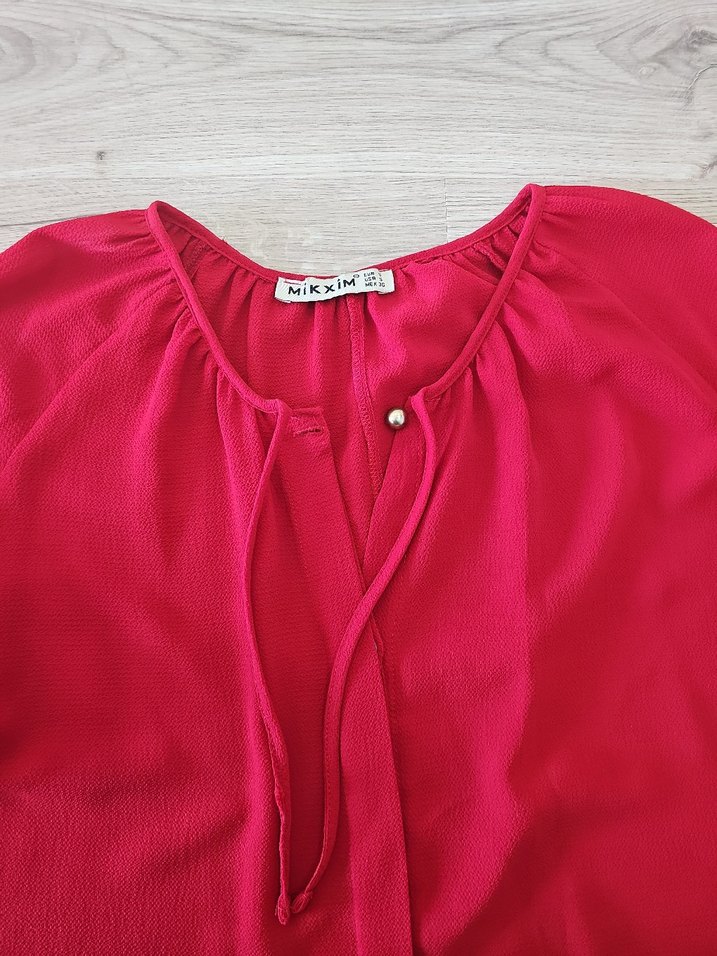 Kırmızı V Yaka Düğmeli Uzun Tunik - Görsel 2