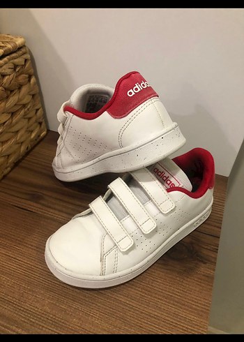 30 Beden Adidas çocuk ayakkabı