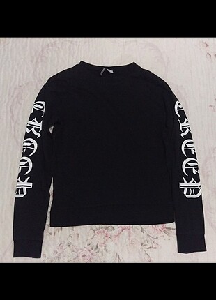 H&M Siyah Kolları Yazı Desenli Sweatshirt