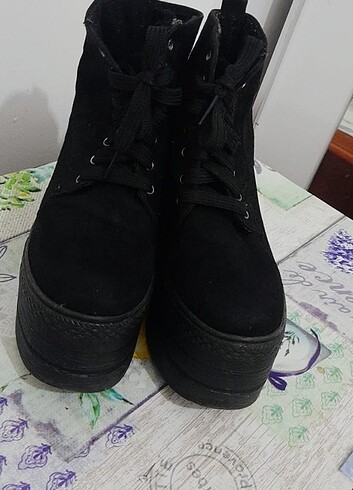 37 Beden siyah Renk Dolgu topuklu ayakkabı 