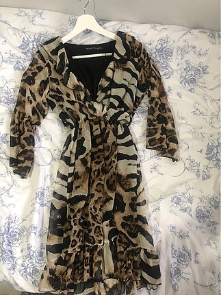 Leopar desenli elbise