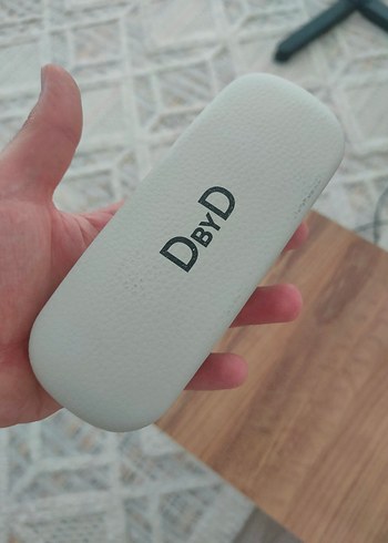Beden Minimalist Kadın Gözlük Kutusu