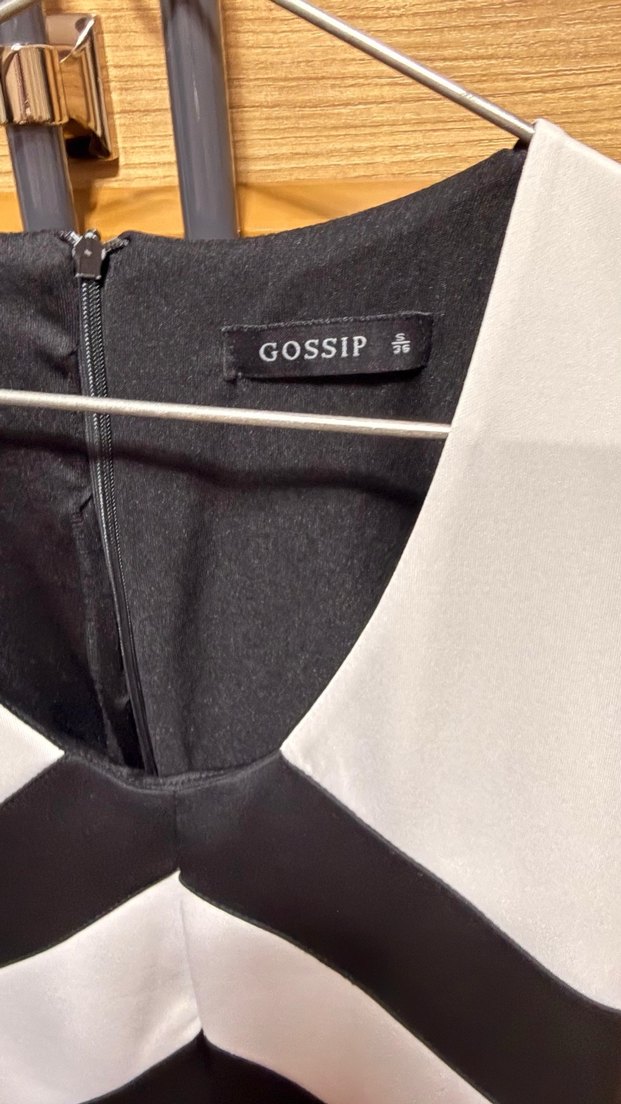 V Yaka Siyah Beyaz Zebra Desenli Mini Elbise - Görsel 3