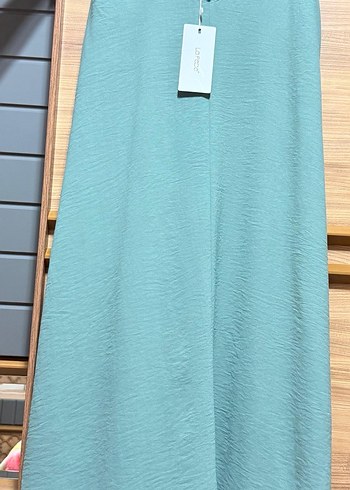 Turkuaz Keten Salaş askılı midiElbise - Görsel 2