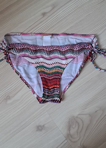 Renkli Bohem Tarzı Bağcıklı Bikini Altı