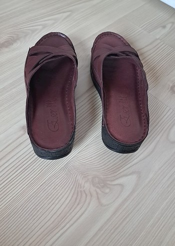 40 Beden siyah Renk BORDO DERI TERLIK