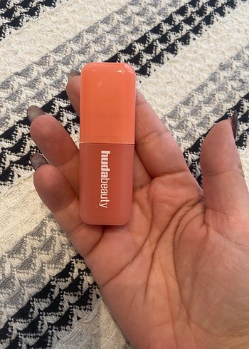 Huda Beauty Pastel Pembe Ruj - Görsel 2