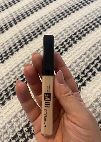 Maybelline FIT me Kapatıcı - Açık Bej - Görsel 2