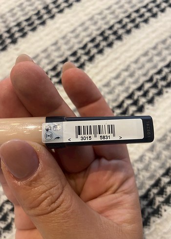 Maybelline FIT me Kapatıcı - Açık Bej - Görsel 3