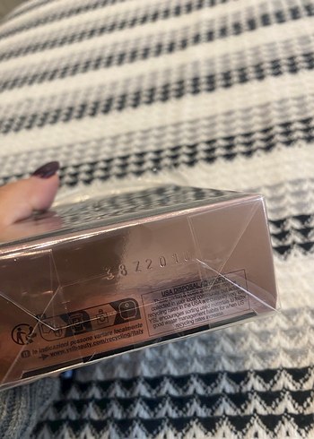 Yves Saint Laurent Black Opium Kadın Parfümü 50 ml - Görsel 5