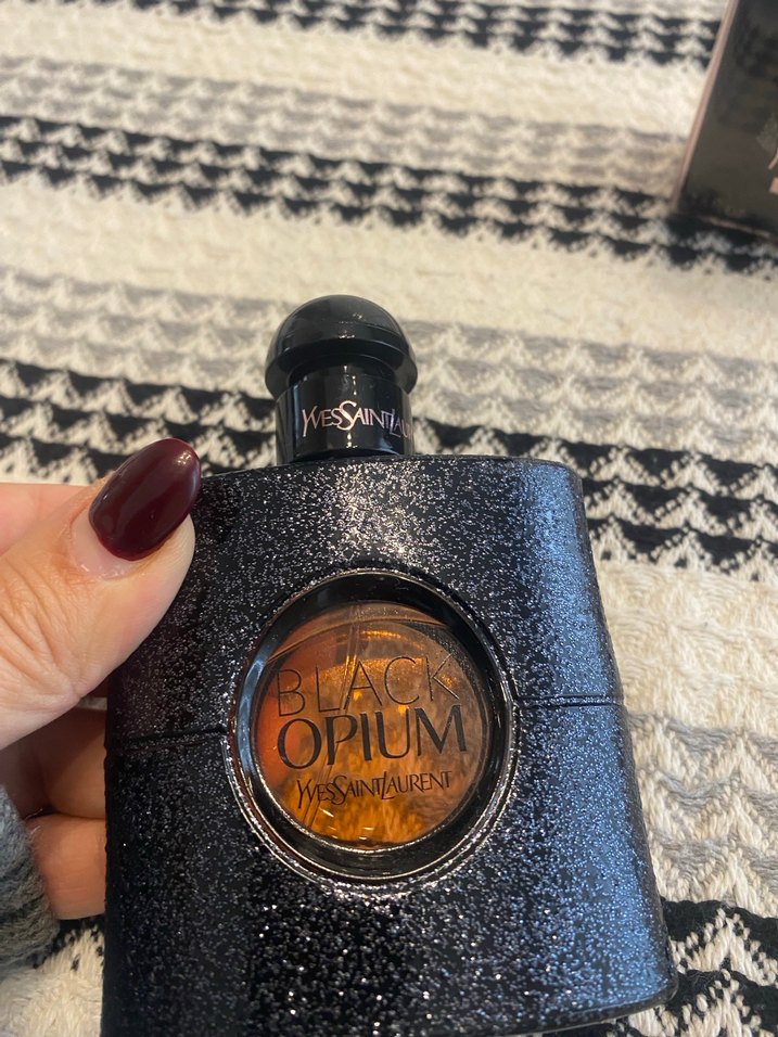 Yves Saint Laurent Black Opium Kadın Parfümü 50 ml - Görsel 3