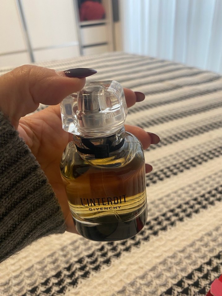 Givenchy L'Interdit Kadın Parfümü - Görsel 3