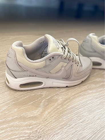 37,5 Beden Nike air max