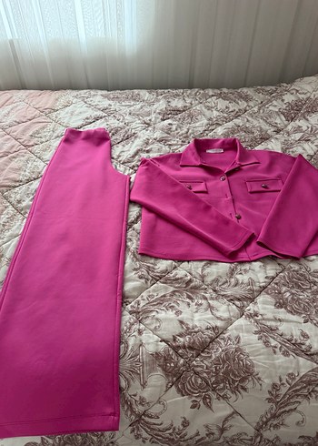 Pembe Düğmeli Kadın Takım Elbise - Görsel 2