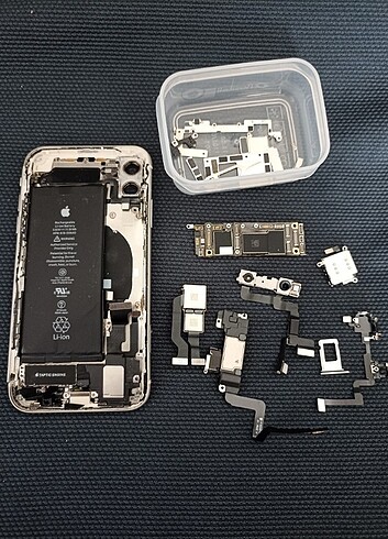 iPhone 11 yedek parca