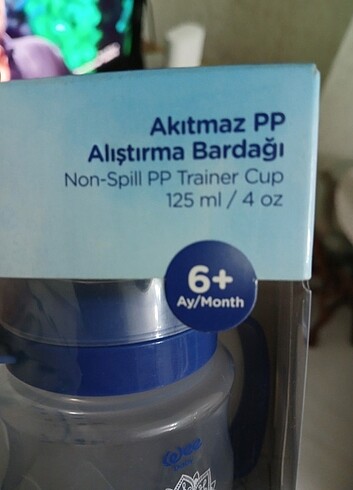 Wee akıtmaz alıştırma bardağı 