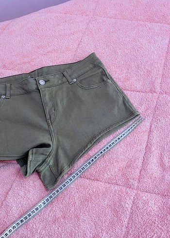 H&M marka 42 beden V kot şort - Görsel 3