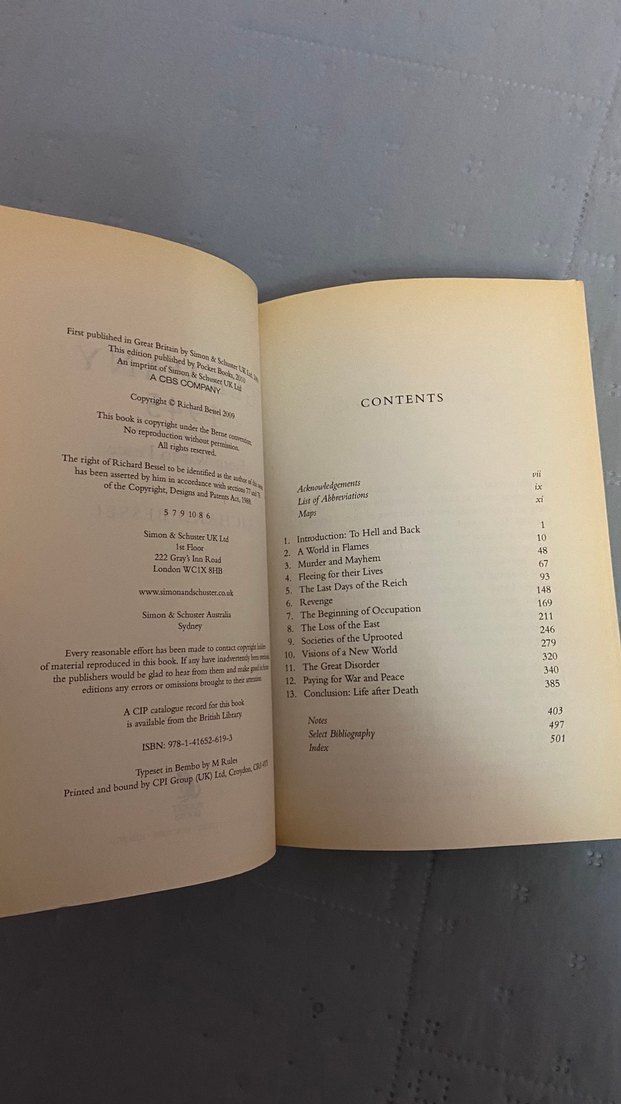 1945 Germany FROM WAR TO PEACE - Richard Bessel ingilizce kitap - Görsel 3