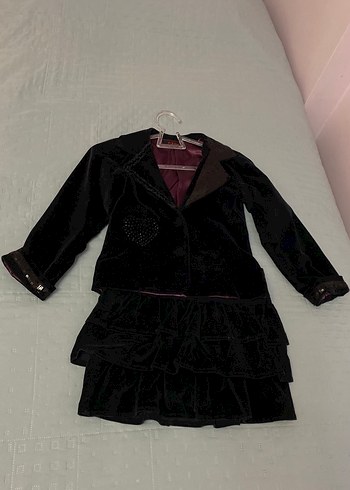 RiOCiONE 9-10 yaş Kadife Ceketli etekli iki takım pul detaylı - Görsel 2