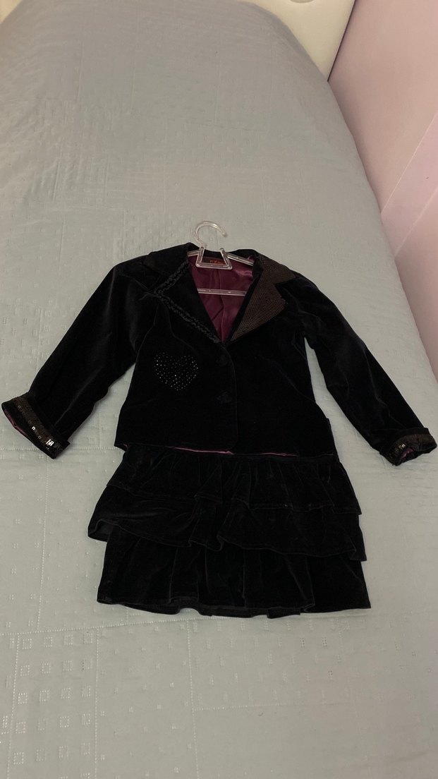 RiOCiONE 9-10 yaş Kadife Ceketli etekli iki takım pul detaylı - Görsel 2