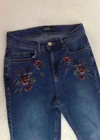 Lc waikiki yüksek bel bel kot pantolon likralı çiçek nakışlık - Görsel 2