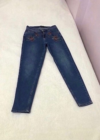 Lc waikiki yüksek bel bel kot pantolon likralı çiçek nakışlık - Görsel 3