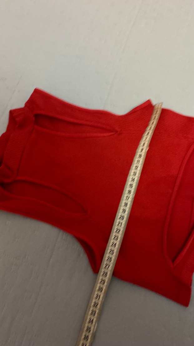 Urban 34 beden Kırmızı Crop Top Kırmızı Yüksek Yakalı Kolsuz - Görsel 3