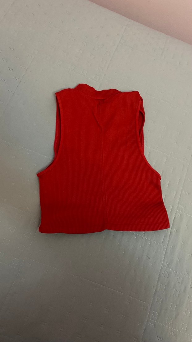 Urban 34 beden Kırmızı Crop Top Kırmızı Yüksek Yakalı Kolsuz - Görsel 4