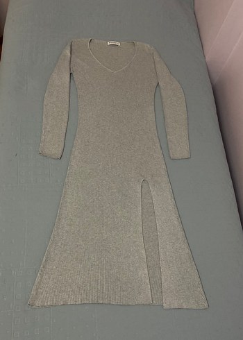 Stradivarius  V Yaka Yırtmaçlı Uzun Triko Elbiese 38 beden - Görsel 2